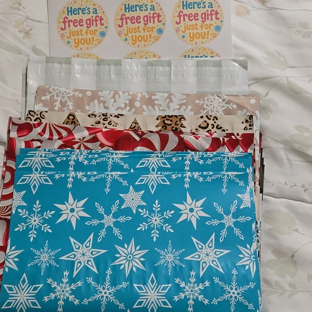 An Assortment Of 25 Poly Mailer And 24 